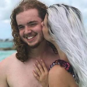 Meet your Posher, Austin